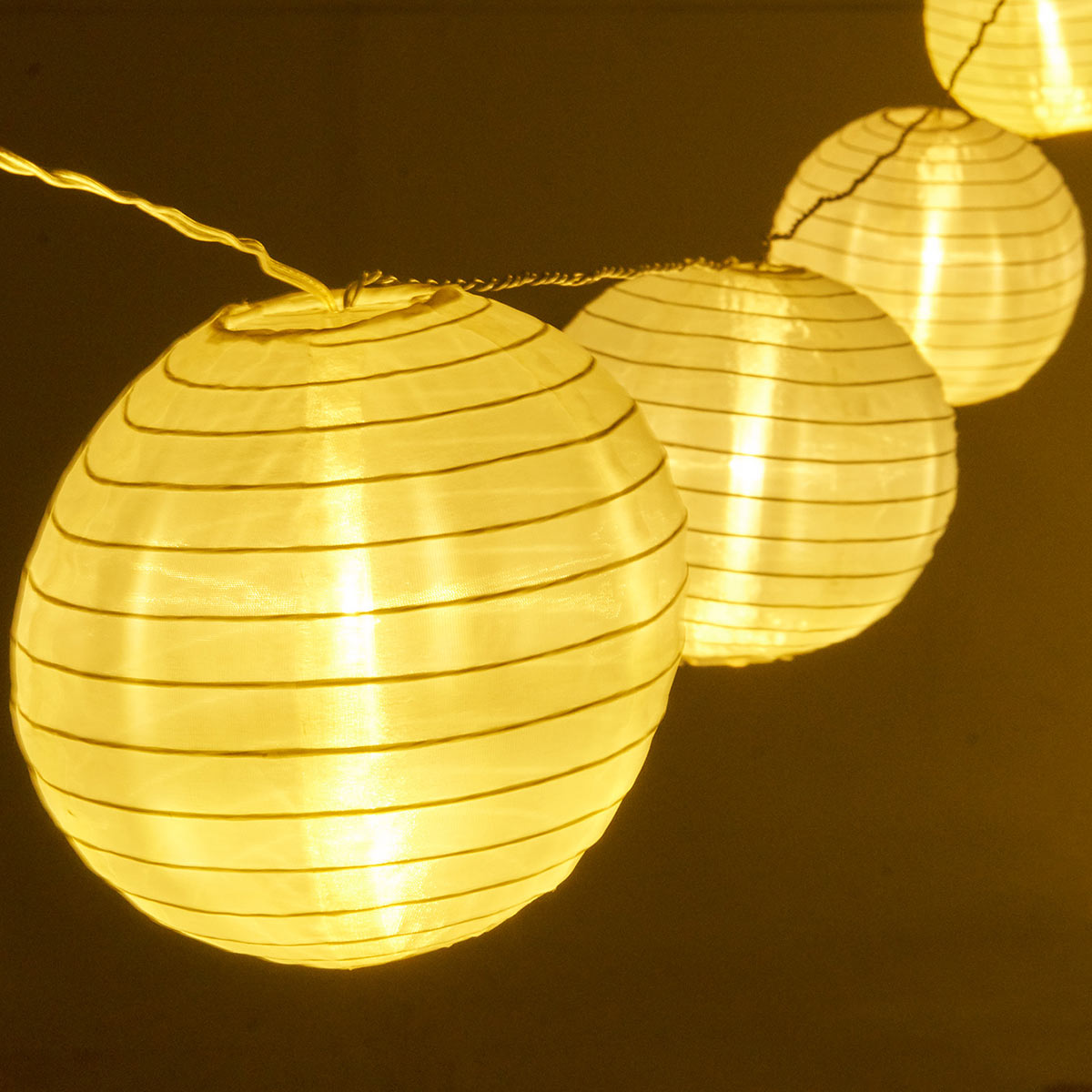 Jardini Solar-Lichterkette Lampions - 450 cm weiß